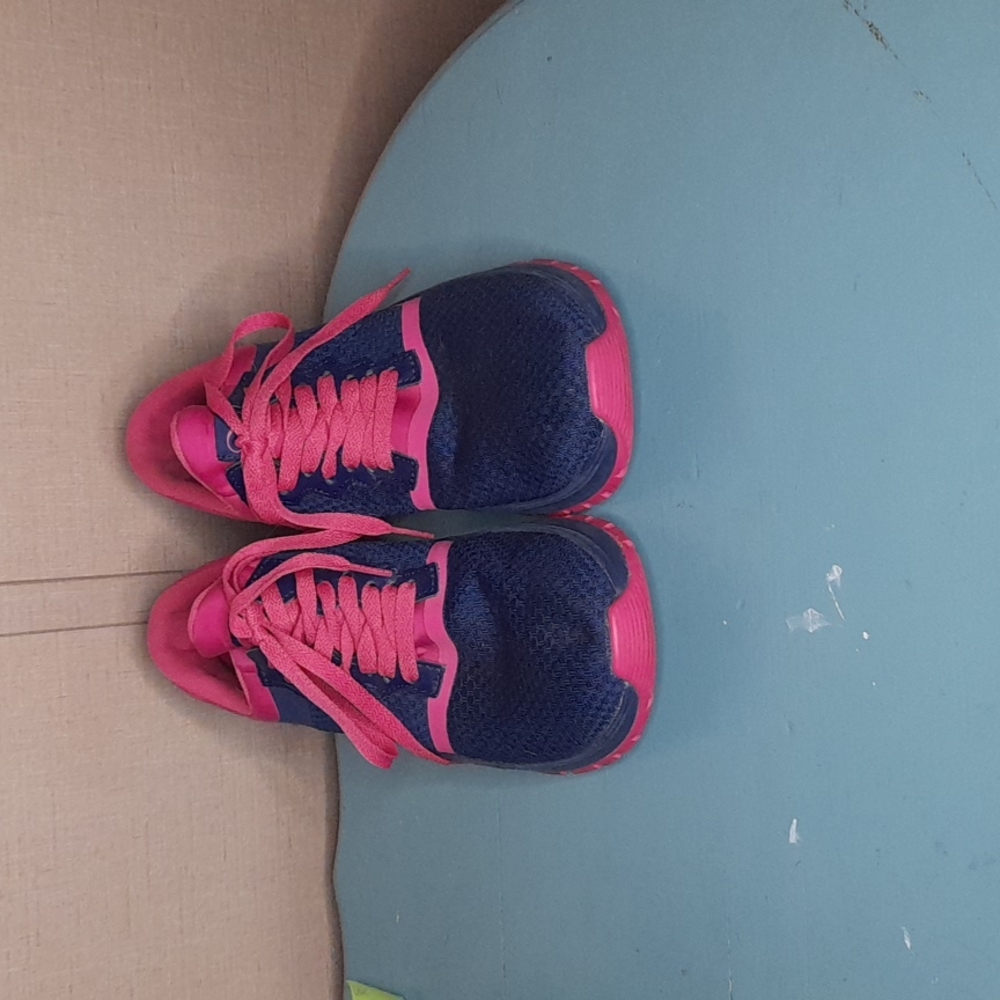 Infinity by Cherokee Fly Women's Slip Resistant Athletic Shoes